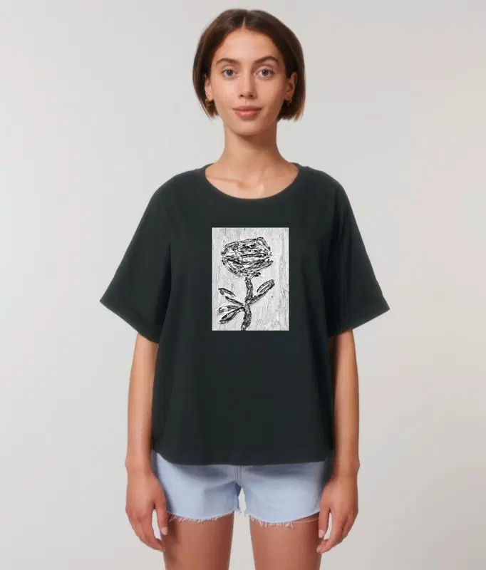 Moteriški oversize marškinėliai ,,Rožė" (nespalvota)
