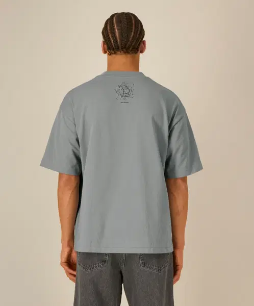 Premium oversize marškinėliai ,,Pakeleivis" 4